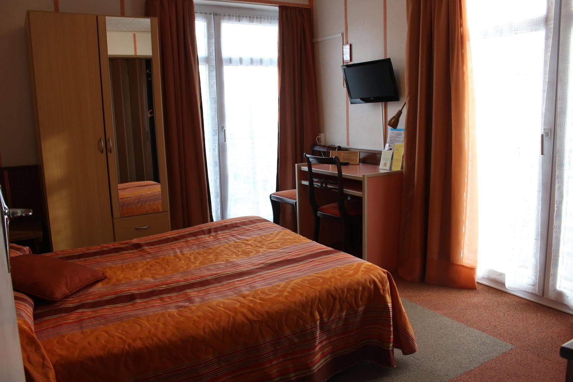 Citotel Le France Redon Buitenkant foto